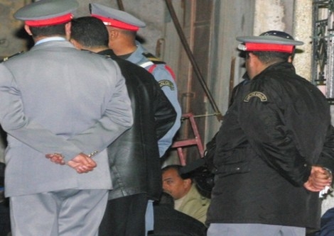 Photo of “مول السبسي” يسقط تاجرا للمخدرات، وجانحون وراء القضبان