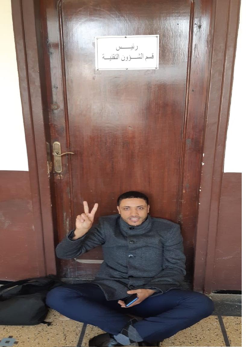 Photo of أسفي / المستشار شكيب بوكام يدخل في اعتصام مفتوح أمام مكتب القسم التقني بالجماعة