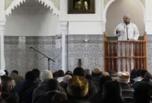 Photo of يا خطباء الجمعة .. كفى تكرارا لفضائل رمضان .. نبهوا إلى فساد ينخر الأمة ..!