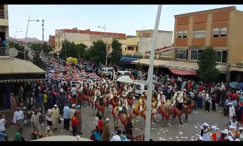 Photo of حملة انتخابية على شاكلة حفل ولاء + فيديو