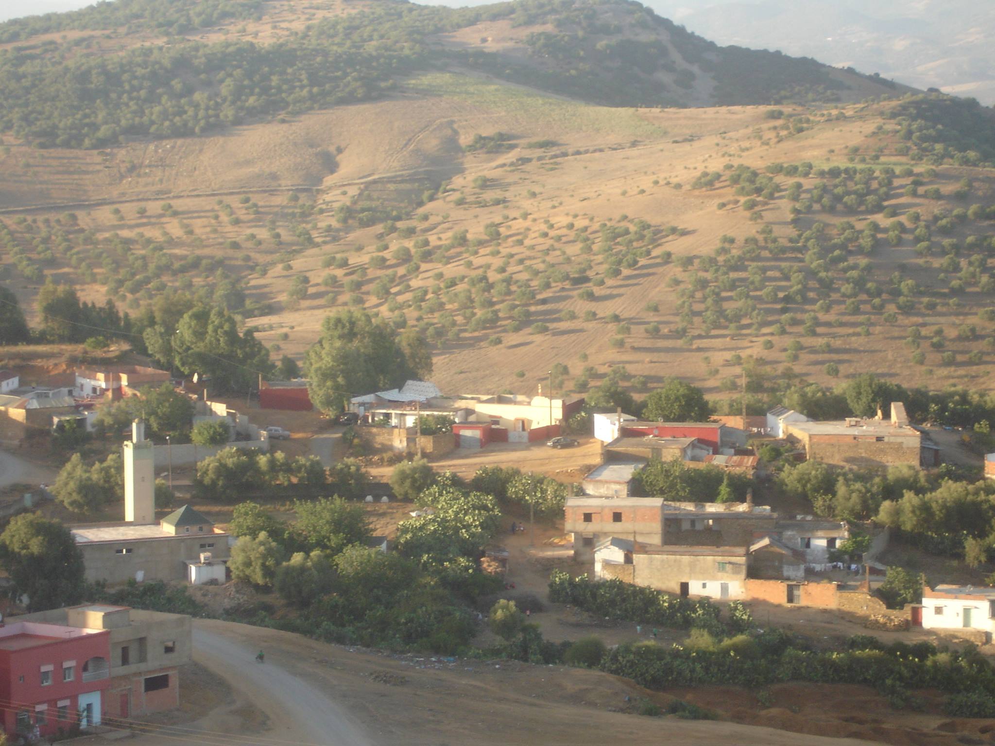 Photo of إقليم وزان / سكان دوار الرمال يطالبون بربط منازلهم  بشبكة الماء الصالح للشرب