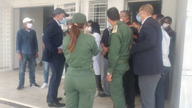 Photo of جرسيف / عامل الإقليم  يقوم  بزيارة  مفاجئة إلى المستشفى  الإقليمي