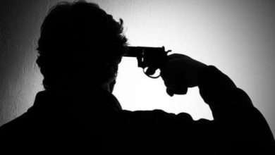 Photo of رجل أمن ينتحر برصاصة من سلاحه الوظيفي