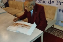 Photo of أسفي ذ. التهامي حلي يوقع مؤلفة الثاني بعنوان تاريخ مدينة أسفي