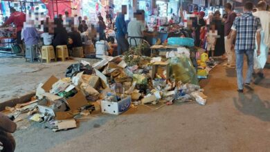 Photo of . حينما تسافر رئيسة جماعة اليوسفية إلى إسبانيا في وقت يغرق المواطن في أزبال المدينة